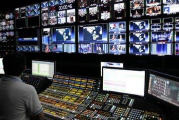 القنوات التلفزيونية الخاصة في علاقتها بالسلطة السياسية وثنائية الدعاية والتهويل-قناة النهار TV أنموذجا