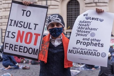 حرية الرأي والتعبير بين الإباحة والتجريم_ الإساءة للرسول الأكرم محمد (ص) إنموذجا
