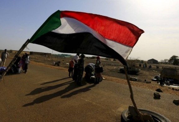 المهددات الأمنية للفاعلين غير الرسمين ( الحركات المسلحة) علي الأمن القومي السوداني دراسة حقلية علي إقليم دارفور