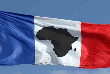 السياسة الفرنسية في إفريقيا.. الأداة العسكرية في خدمة المصالح الاقتصادية ودعاوى المهمّة الحضارية