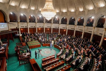تداعيات محتملة : تونس إلى أين بعد قرار حل البرلمان؟