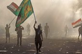 العباءة البيضاء للمرجعية الدينية وآمال الجماهير