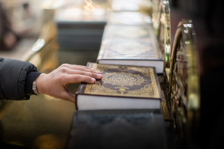 آثار وبركات الارتباط بالقرآن الكريم
