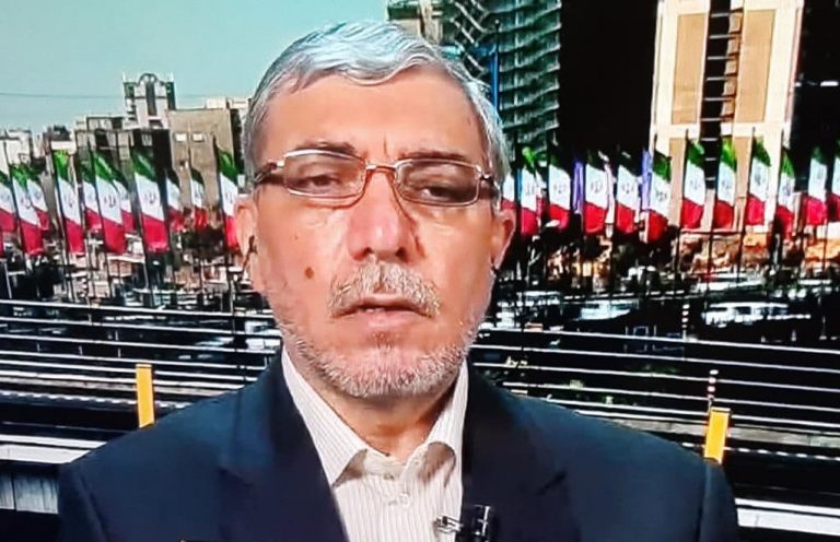 عدم رضوخ المسؤول للأمريكان يجعله مؤيداً للإرهاب!!