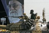 نظام ولاية الفقيه بين فقه الواقع والبروباجندا الإعلامية