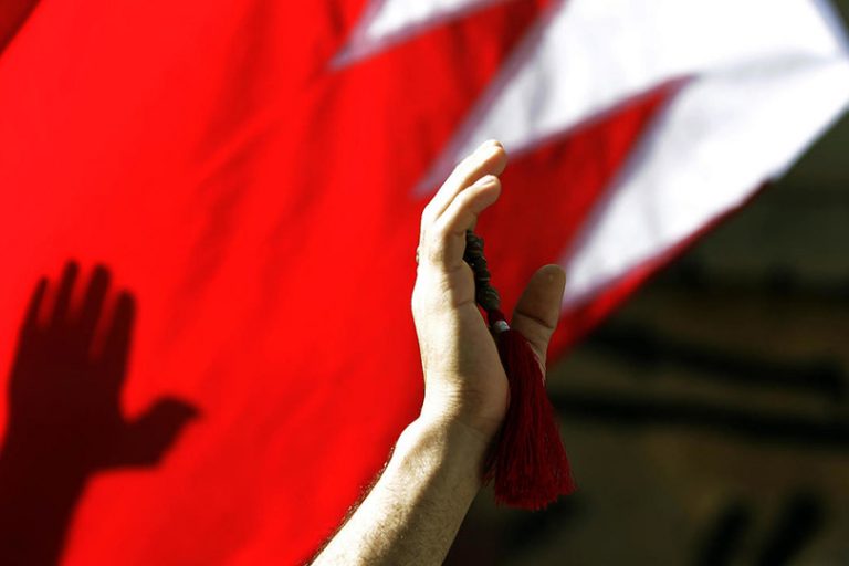 ما الحلول الممكنة بعد عقد على ثورة البحرين؟