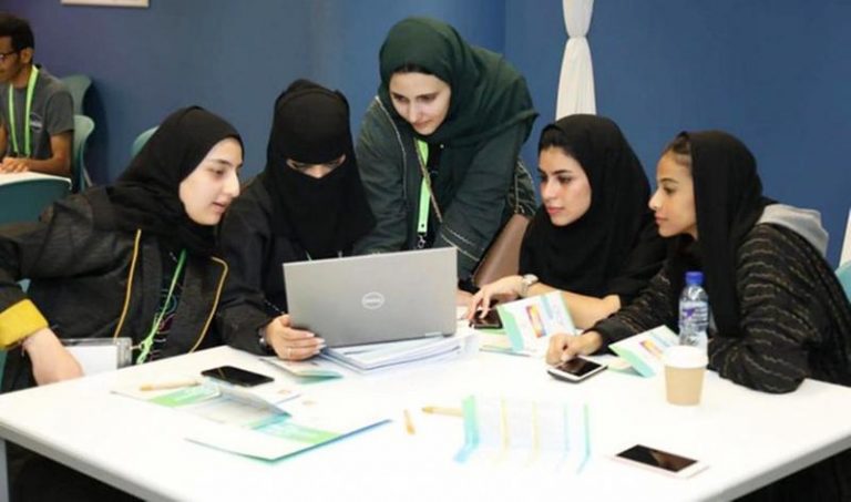 المشاريع النسائية الصغيرة ودورها في حل مشكلة البطالة في المملكة العربية السعودية