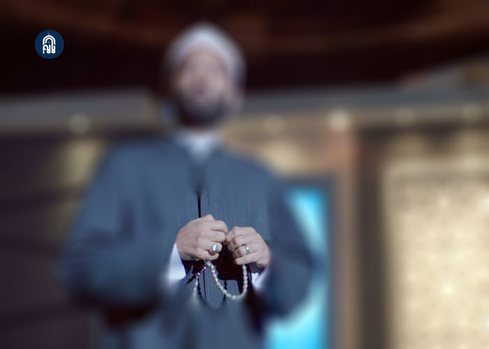 بروباغاندا الدراما: ’رجل الدين’ شهواني و ’العلماني’ إنساني!