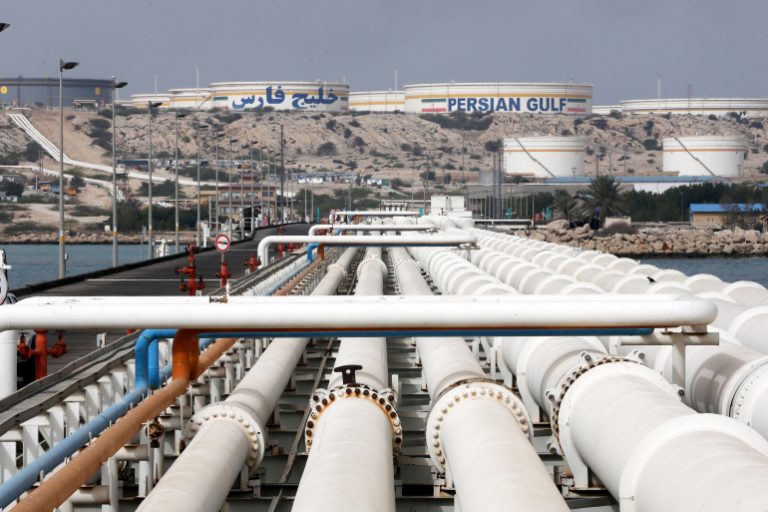 المتغيرات الجديدة في أسواق النفط بعد الأزمة المالية العالمية: دور النفط الصخري والإتفاق النووي الإيراني