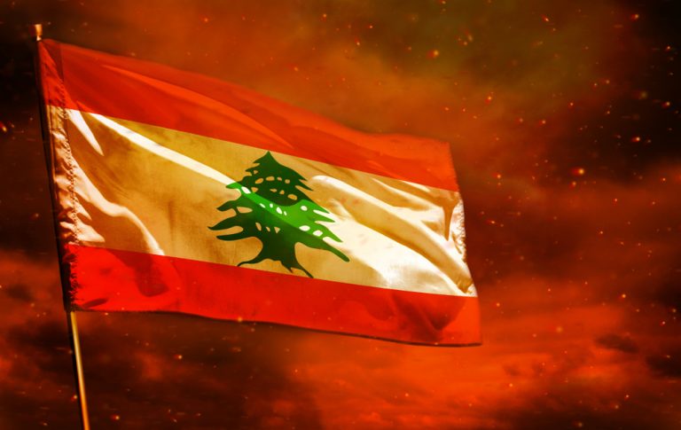 لبنان في عين العاصفة