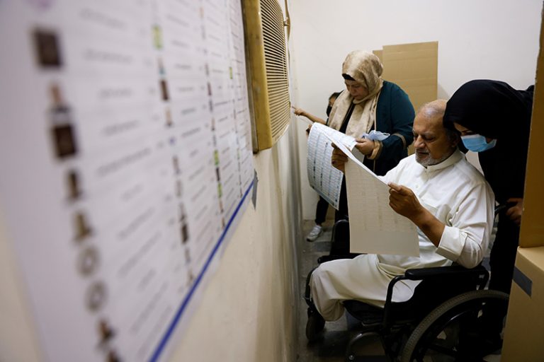 انتخابات العراق ديمقراطيَّة من غير ديمقراطيين