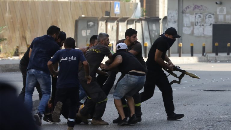 اشتباكات الطيونة في لبنان: السياق والرسائل