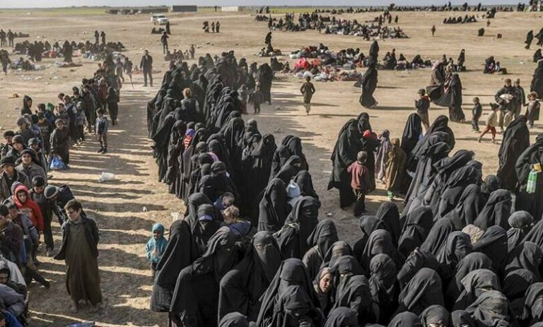 المقاتلون الأجانب.. لماذا تحجم دول أوروبا عن استعادة مواطنيها؟