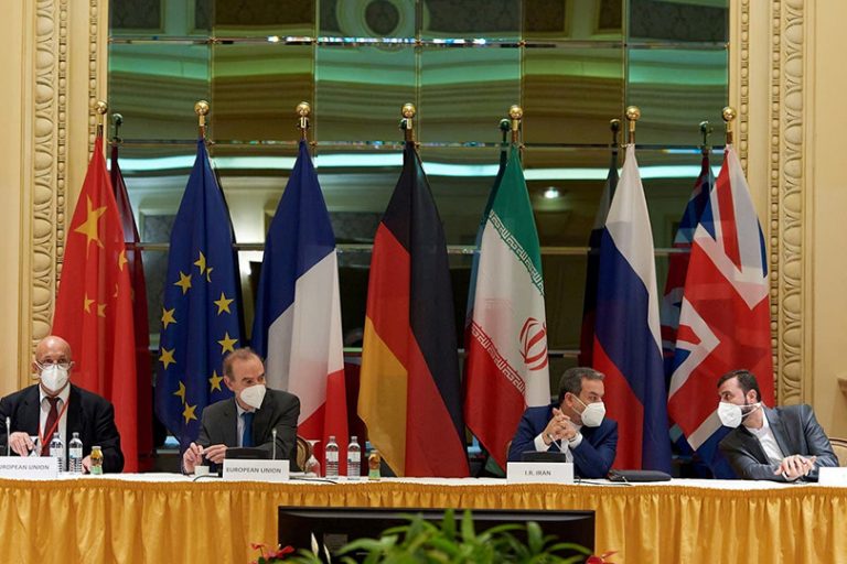 إيران: الغطاء العقائدي للتفاوض مع واشنطن