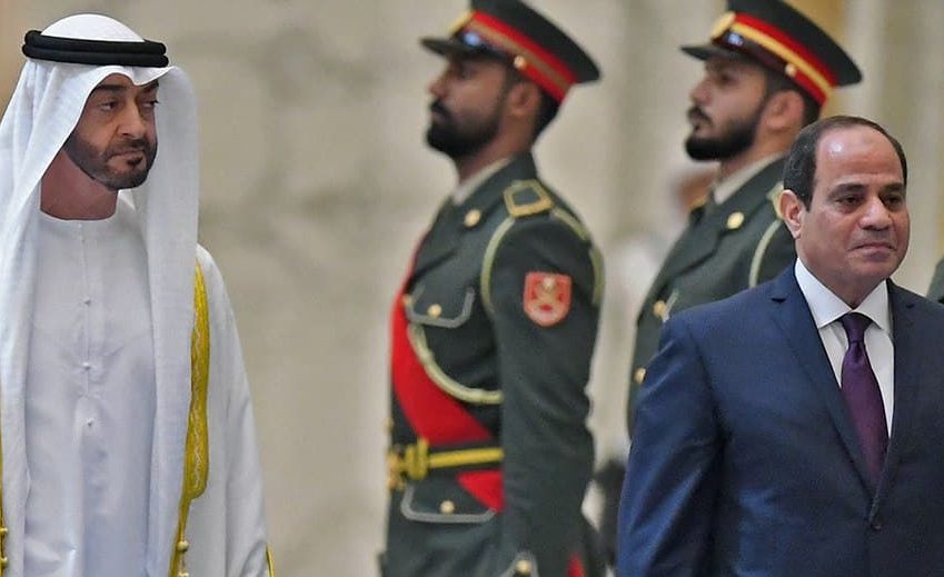 سياسة جديدة لفن إدارة الشؤون الاقتصادية لدى دول مجلس التعاون الخليجي: حالة المساعدات الإماراتية والتدخل المالي الإماراتي في مصر