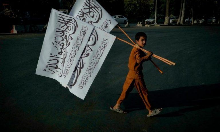 مصالح ومخاوف مشتركة: هل أصبحت إيران مستعدة للاعتراف بحكومة “طالبان”؟