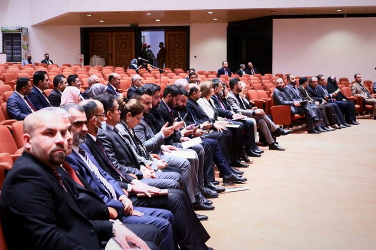 كيف أنقلب العراقيون على الديمقراطية؟