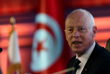 ماهي دوافع رئيس تونس العنصرية ضد المهاجرين الأفارقة؟