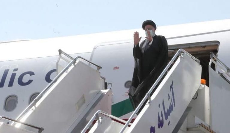 ليس تفاوضًا على النووي: ماذا وراء زيارة الرئيس الإيراني إلى قطر؟