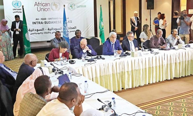 الآلية الثلاثية والحوار الوطني في السودان.. مآلات وصعوبات