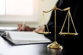 الضمان الاحتياطي في الأوراق التجارية في القوانين العراقية