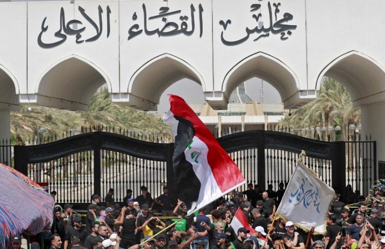 تطورات الصراع بين الصدر وخصومه في العراق ومآلاته المحتملة