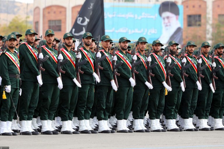 لماذا تخلّت إيران عن مطلب شطب الحرس الثوري من قائمة العقوبات؟