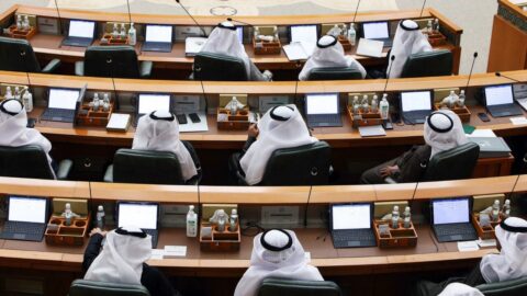فرص محدودة: الانتخابات التشريعية وكسر الجمود السياسي في الكويت