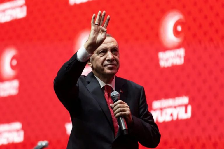 مرحلة حاسمة في تركيا _ ماذا سيفعل أردوغان في سبيل البقاء في السلطة؟