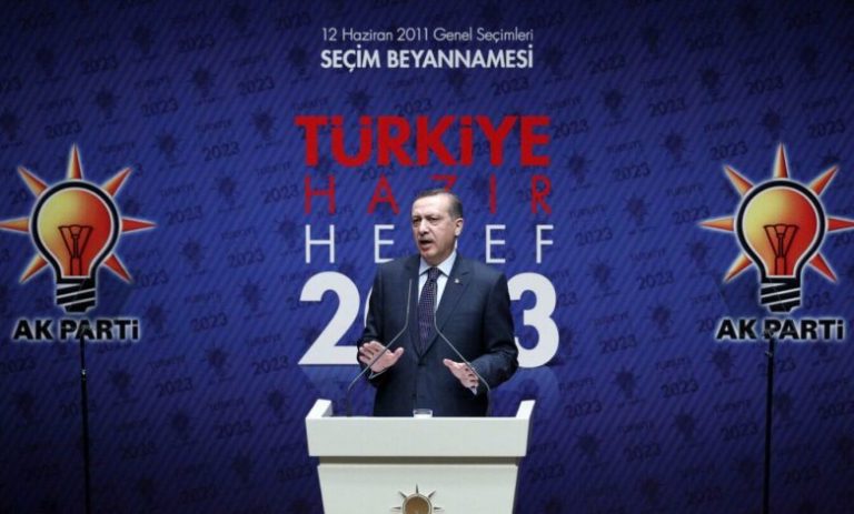 توظيف مكاسب اللحظة الراهنة.. لماذا قرر أردوغان تقديم موعد الانتخابات؟