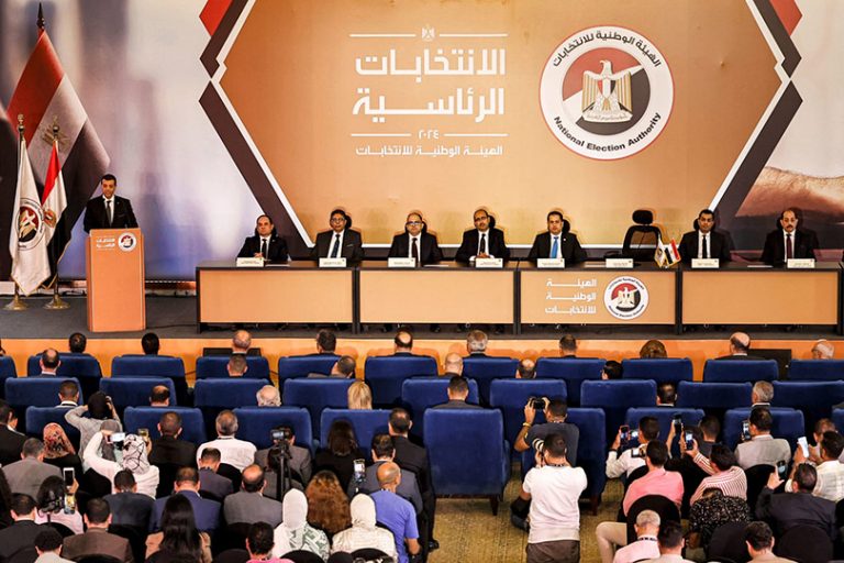 تقديم الانتخابات الرئاسية في مصر استباقا لإجراءات اقتصادية قاسية