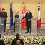 التفويض عبر المُقايضَة: مستقبل الاتفاق التونسي-الأوروبي حول الهجرة في ظل التحديات الراهنة