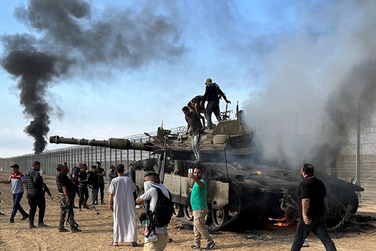 عملية طوفان الأقصى: انهيار الاستراتيجية الإسرائيلية تجاه غزة